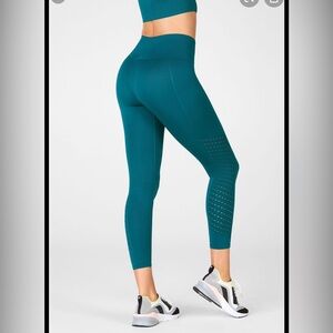 💕💕 Fabletics leggings Never worn XS